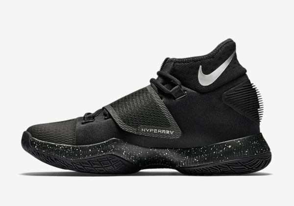 A Detailed Look At The Nike Hyperrev 2016 - SneakerNews.com