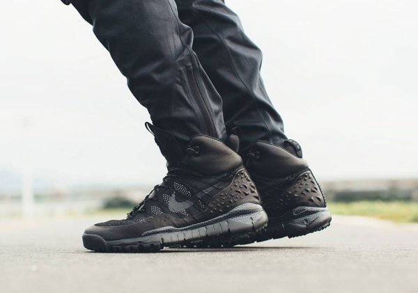 A Detailed Look At The Nike ACG Lupinek Flyknit - SneakerNews.com