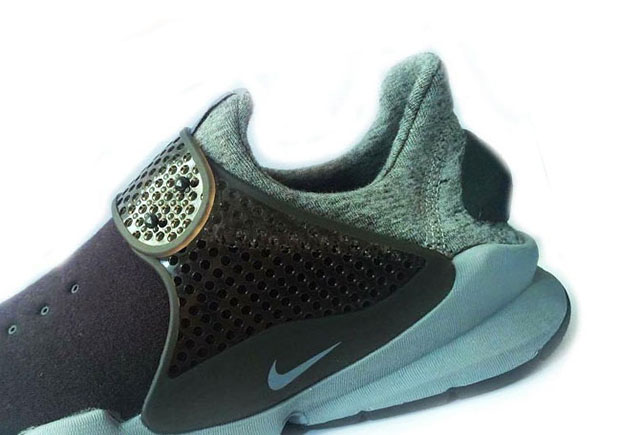 Get Ready For Nike Sock Darts With Tech Fleece