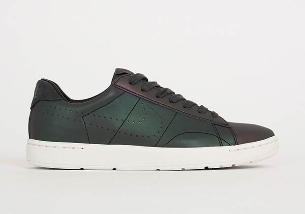 Nike Tennis Classic Ultra Iridescent 02