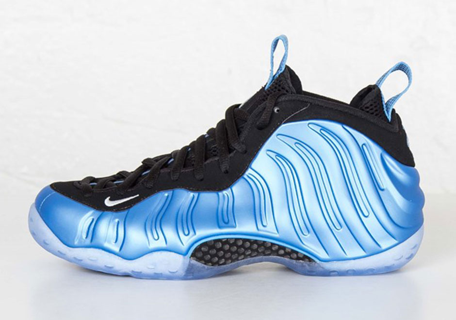 nike foamposite baby blue