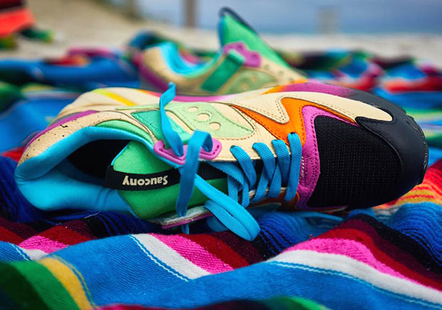 Shoe Gallery Saucony Grid 9000 Surf 4