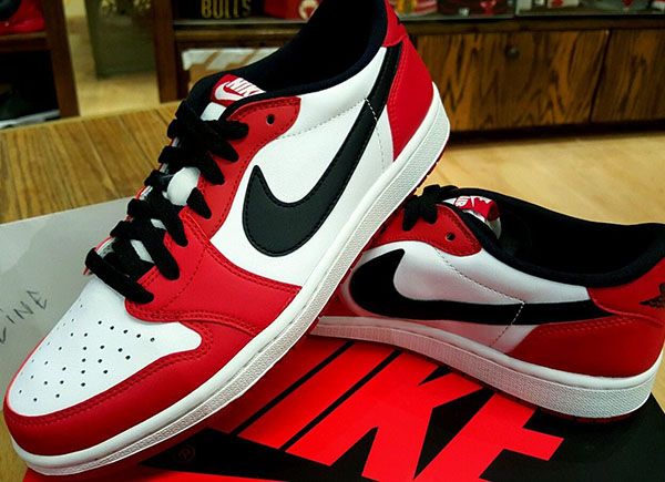 Air Jordan 1 Low Chicago 705329-600 | SneakerNews.com