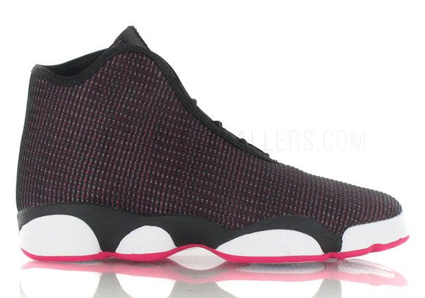 The Jordan Horizon Brings In Pink Tones For Girls - SneakerNews.com