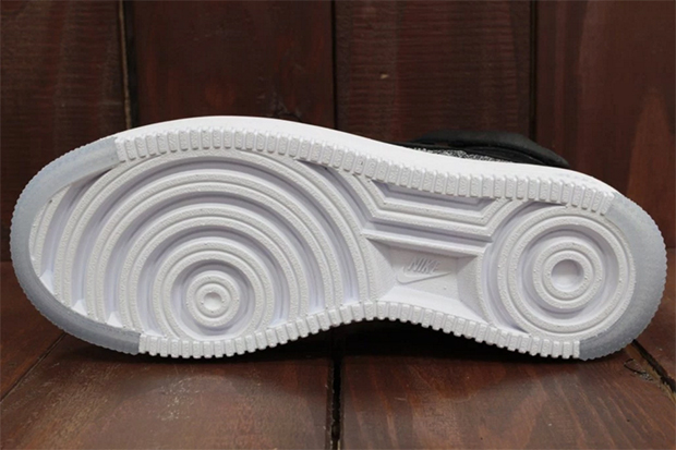 nike air force 1 flyknit oreo