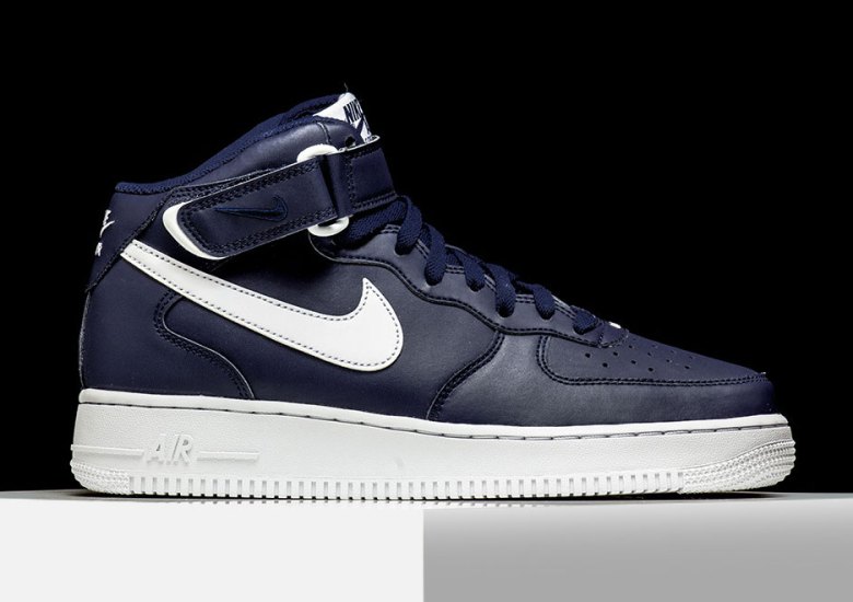 Nike Air Force 1 Mid “Midnight Navy”