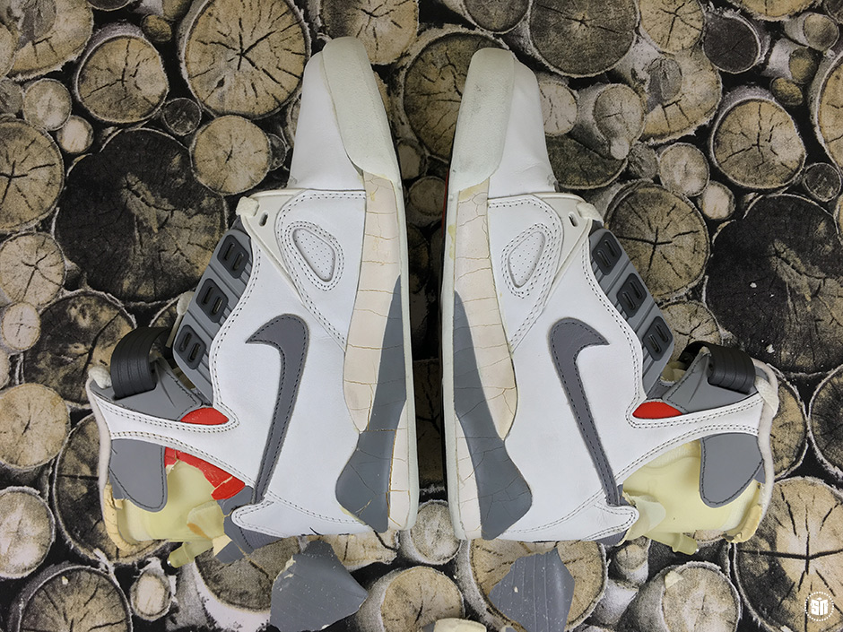 Buy > nike air pumps > in stock