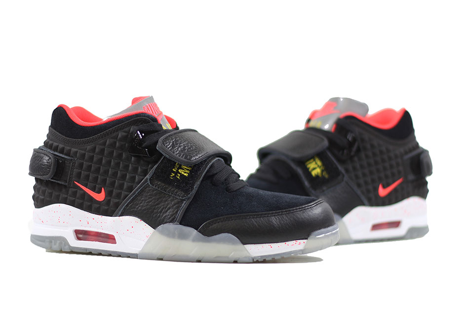Victor Cruz Honors Late Father With Nike Air Trainer Cruz \