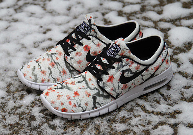 The Nike SB Janoski Max Also Gets Cherry Blossoms