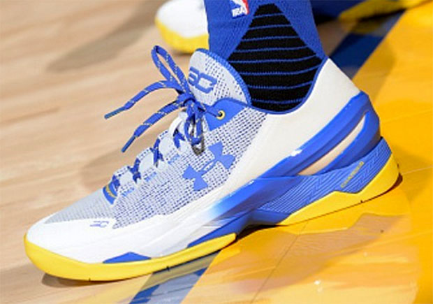 Steph Curry Briefly Broke Out The UA Curry Two Low Against The Spurs ...