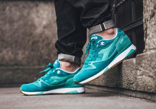 Diadora V7000 