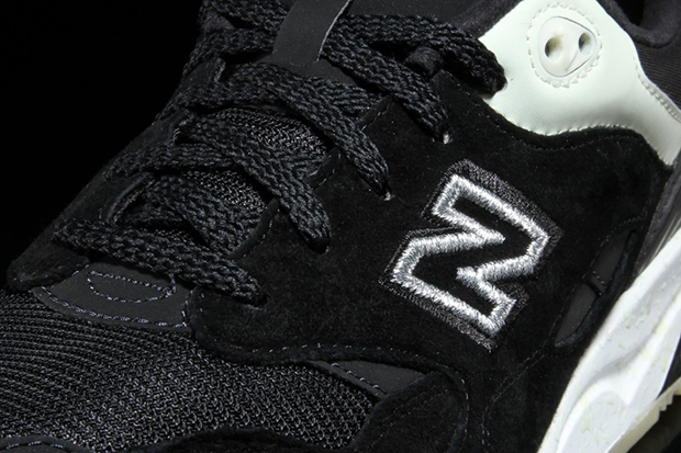 New Balance Apply Their Most Iconic Colourways to the 574 Glow In The Dark 06