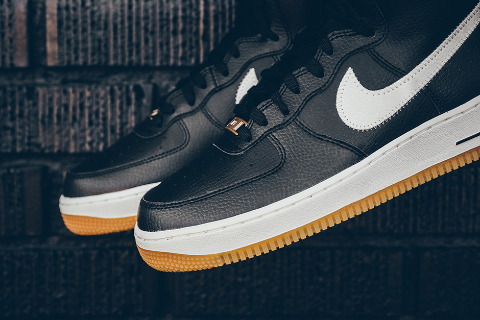 Nike Air Force 1 High Removes March Madness Logo 05