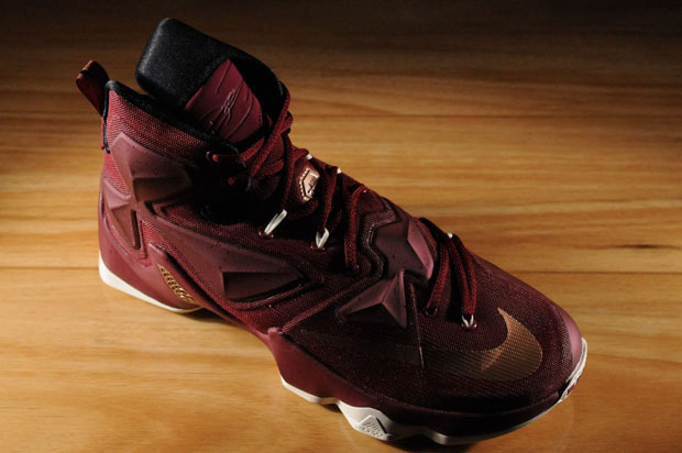 Nike Lebron 13 Cleveland Colorway 03