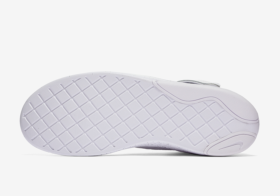 Nike Marxman White On White No Shoelaces 06
