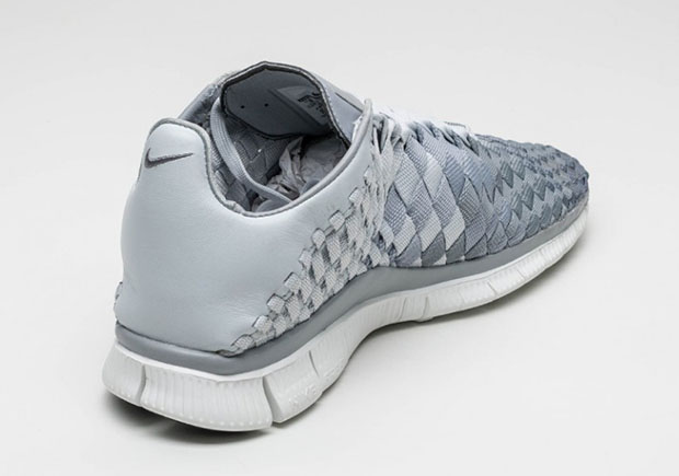 Nike Wmns Inneva Pure Platinum Grey White 23