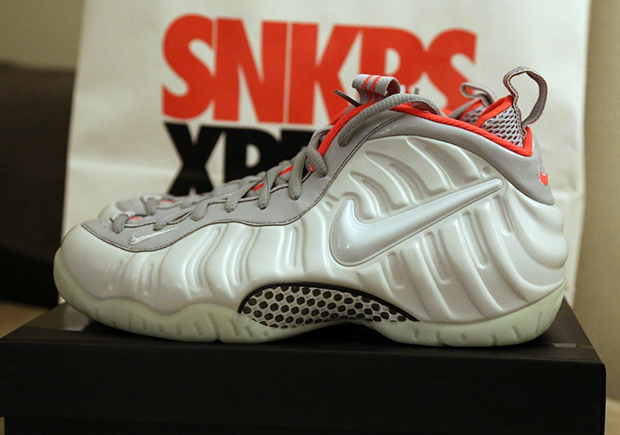 nike foamposite pure platinum