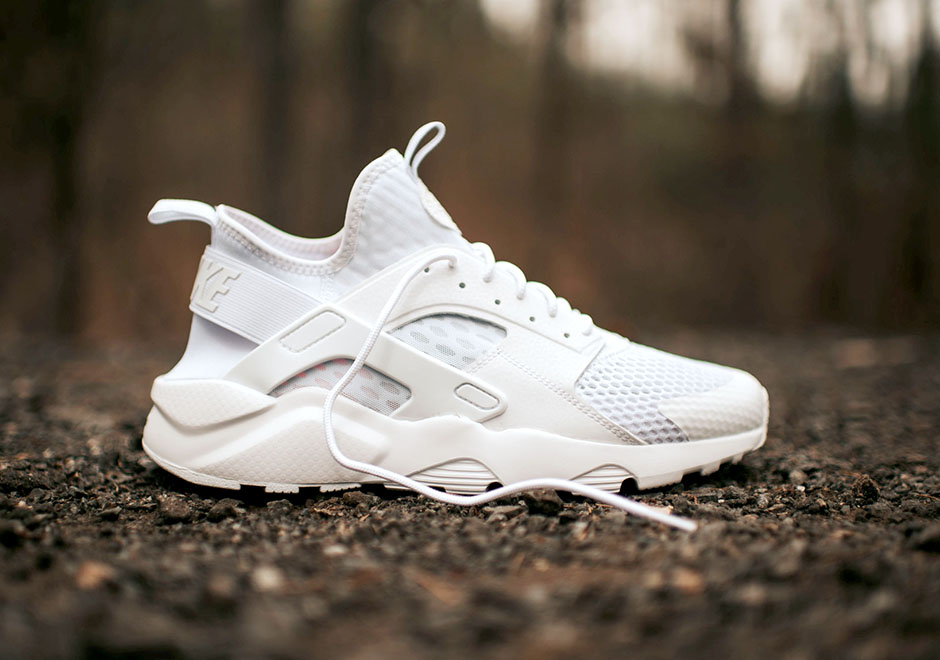 how to clean white huaraches ultra