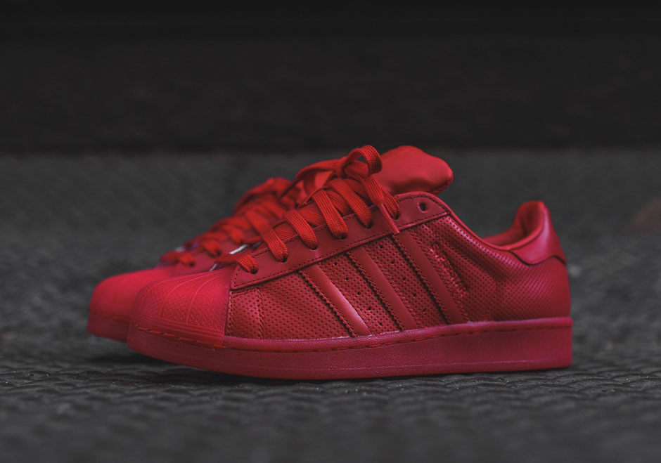 red adidas superstar