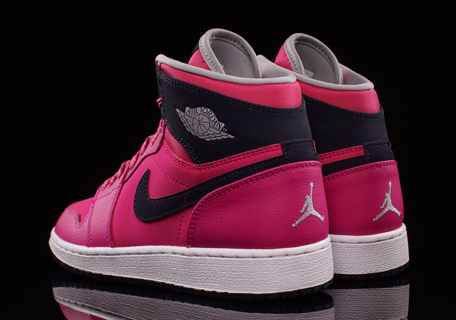 Air Jordan 1 High Girls Vivid Pink Pack 02