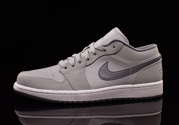 Air Jordan 1 Low Wolf Grey Cool Grey 02