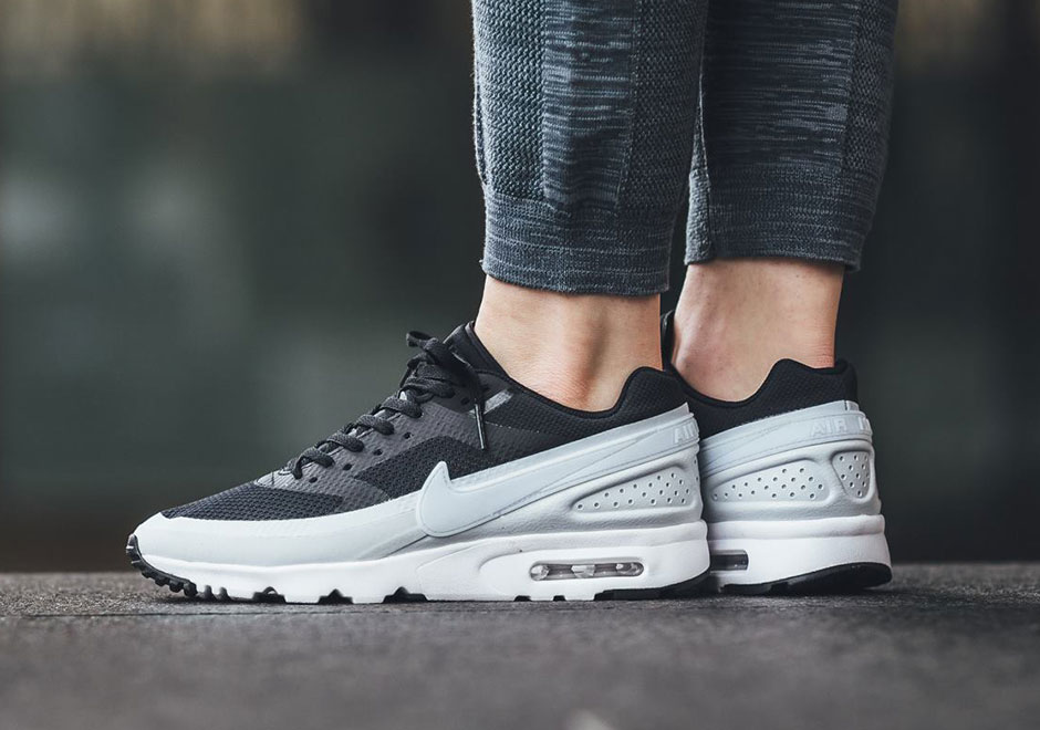 Nike Air Classic Bw For Wmns 04
