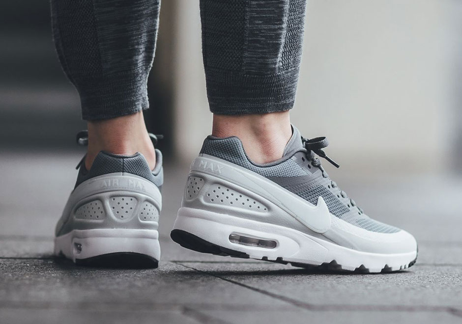 Nike Air Classic Bw For Wmns 07