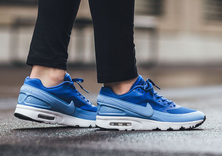 Nike Air Classic Bw For Wmns 09