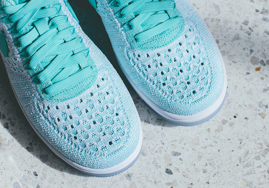 Nike Air Force 1 Flyknit Low 