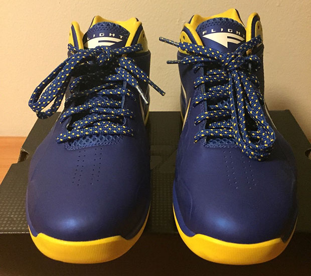 Check Out This Forgotten Nike PE For Steph Curry - SneakerNews.com