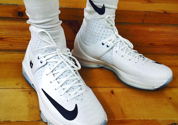 An On-Foot Look At The Nike KD 8 Elite