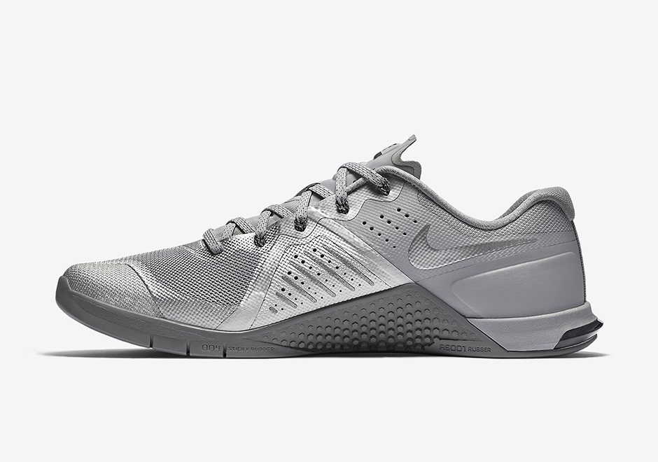 Nike Metcon 2 Strong As Steel Wolf Grey Metallic Silver 33