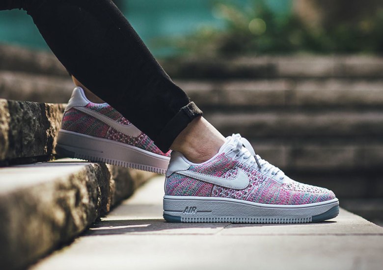 emergencia Chip Arte Nike WMNS Air Force 1 Low Flyknit Multicolor 820256-102 | SneakerNews.com