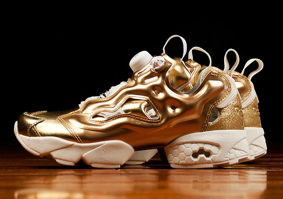 Reebok insta cheap pump gold