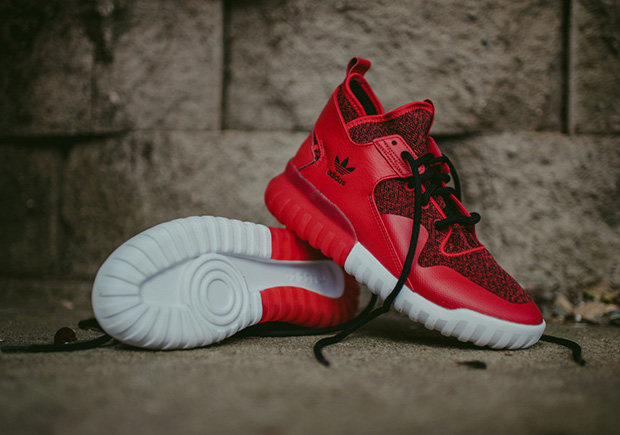 adidas tubular jacquard