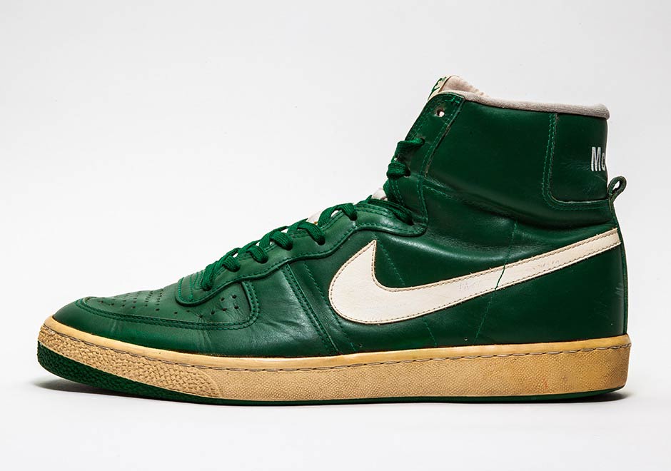 Vintage Nike Collectors - SneakerNews.com
