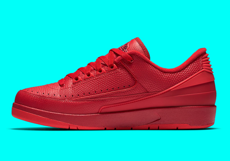 air-jordan-2-low-gym-red-hyper-turquoise-4-768x539