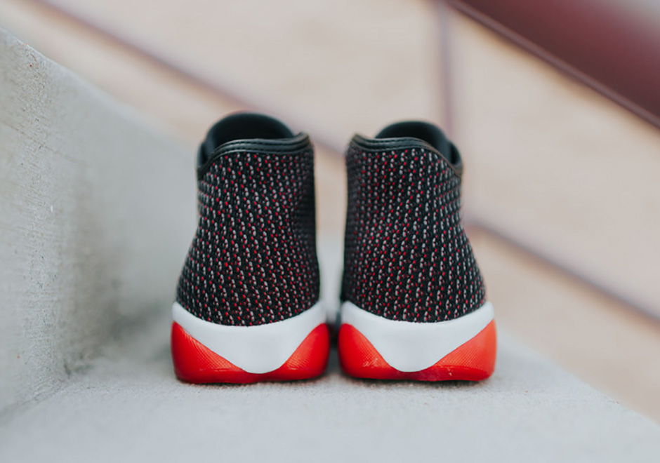 Air Jordan Horizon Bred Available 04