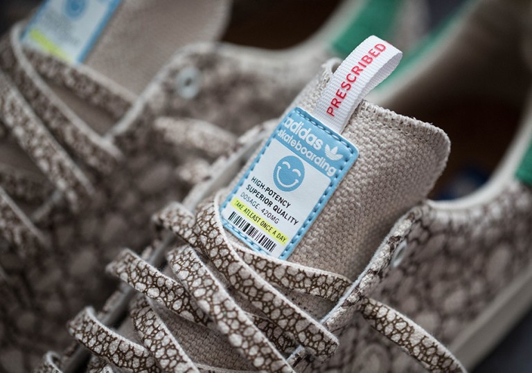 SLP AW17 SMOKING FOREVER スタッズピン スニーカー 42 BAIT x adidas 