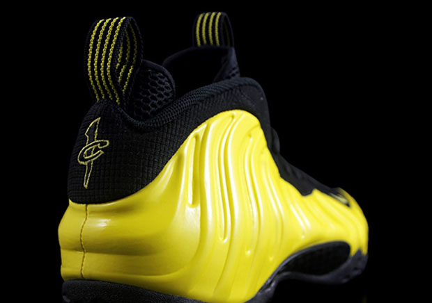 nike air foamposite yellow