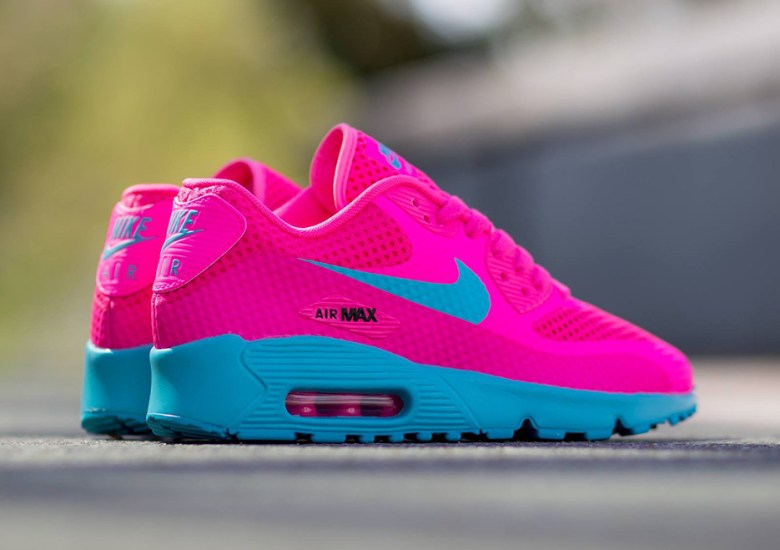 Cotton Candy Colors On The Nike Air Max 90 Breeze