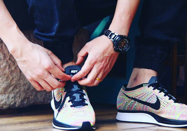Fremmed ægteskab Forbyde Nike Flyknit Racer Multi-Color 526628-004 | SneakerNews.com