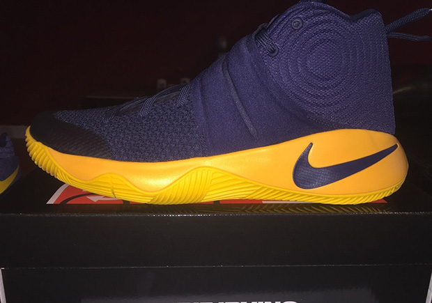 Kyrie 2 hotsell navy blue