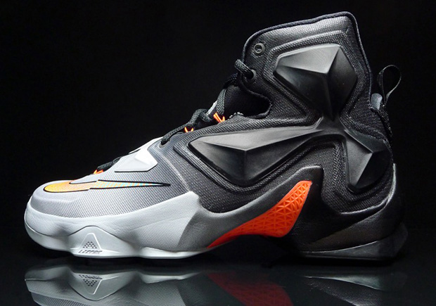 Nike Drops This LeBron 13 "On Court" Overseas