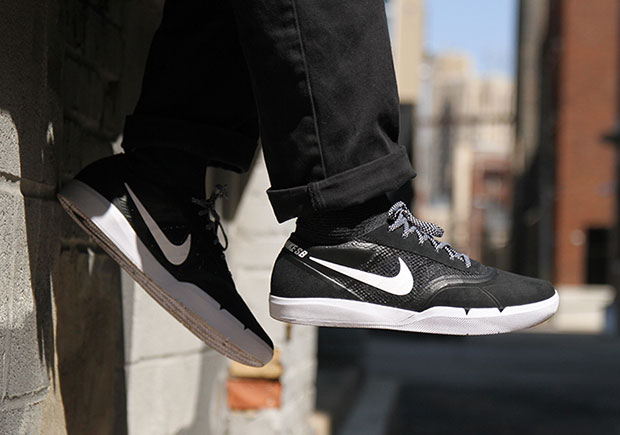 Innovative Nike SB Skate Shoe Releases In Black/White