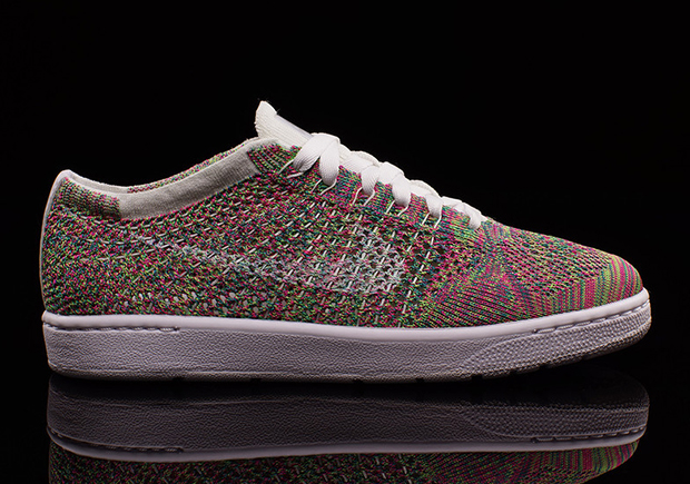 Nike Sole-Swaps The Flyknit Racer “Multi-Color”