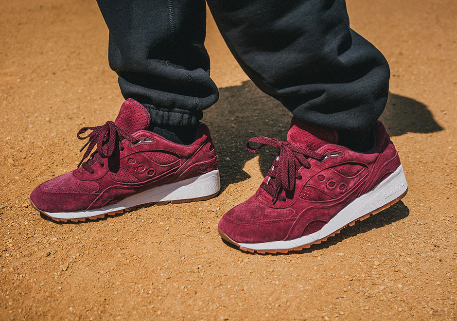 saucony suede shoes