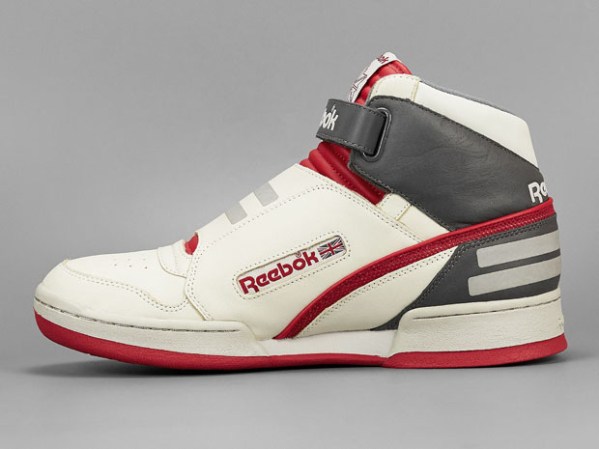 Reebok Alien Stomper Mid 2016 Retro | SneakerNews.com