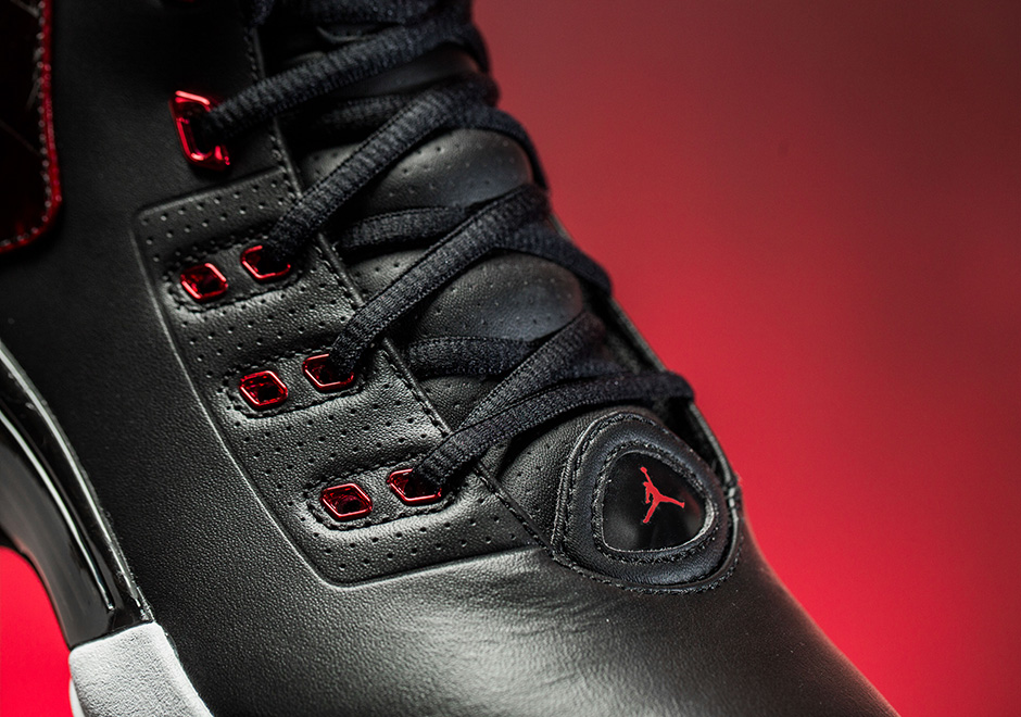 Air Jordan 17 Bred Chicago Release Details 06