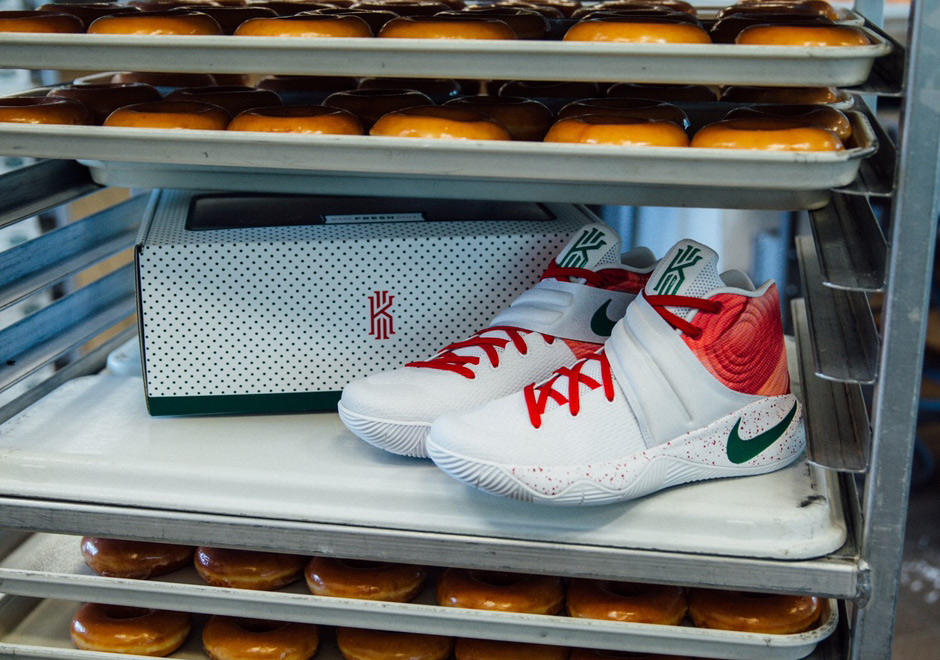 kyrie 1 krispy kreme